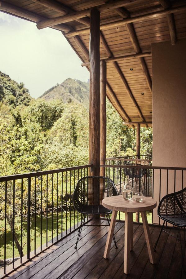 Andenia Boutique Hotel Urubamba Kültér fotó